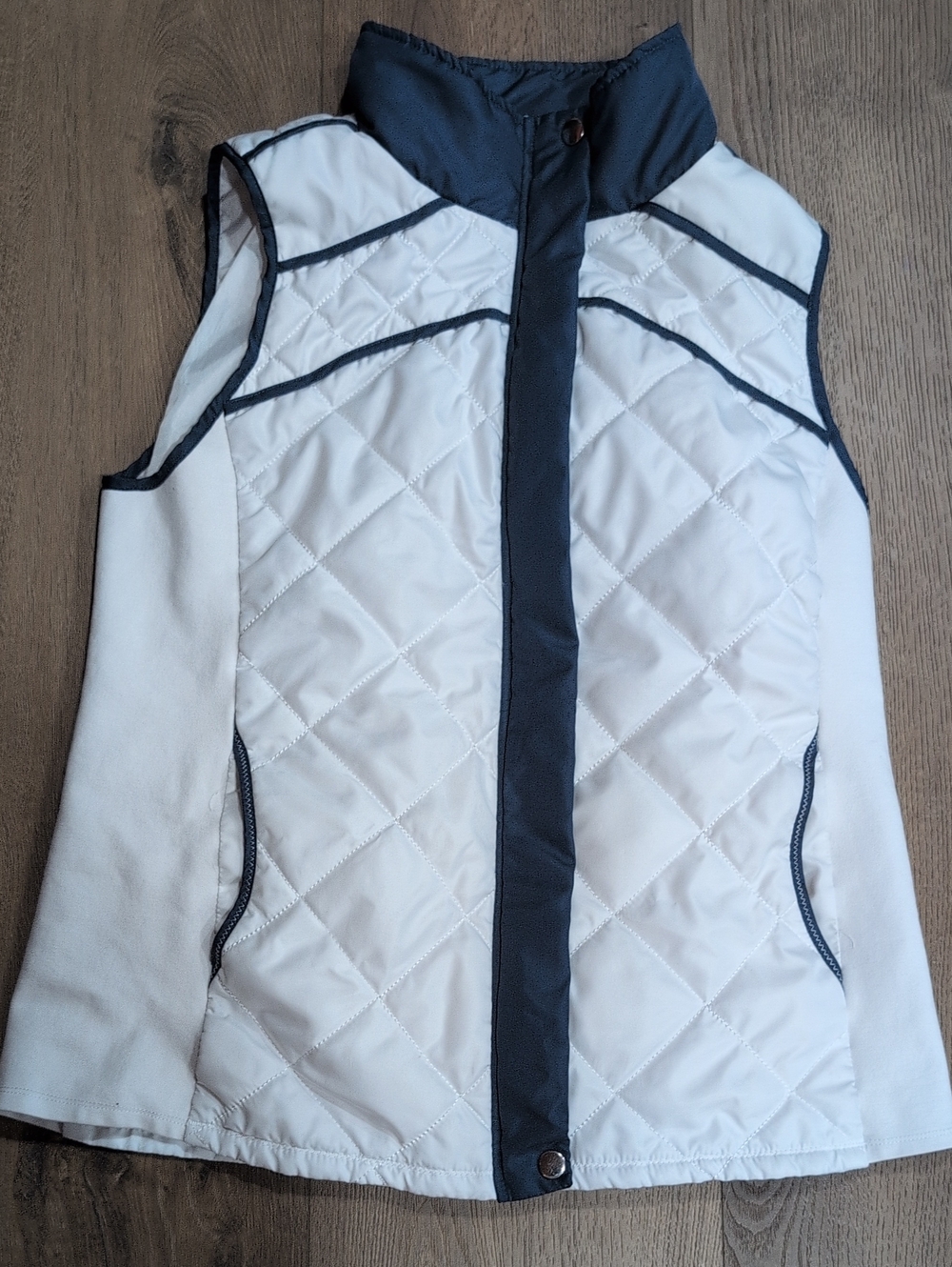 Christopher & Banks White Quilted Vest with Navy Trim